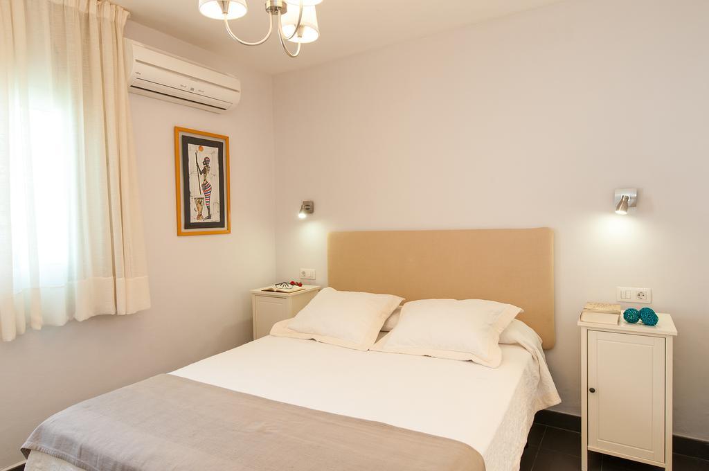 Bn04 Central Playa Del Ingles By Villagrancanaria Room photo