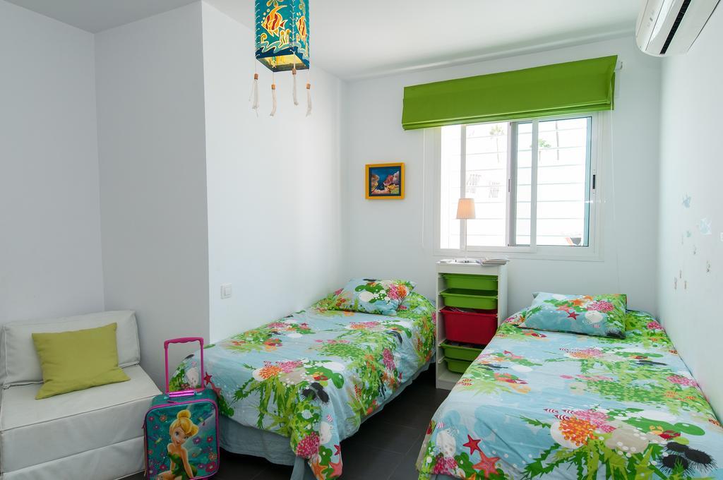 Bn04 Central Playa Del Ingles By Villagrancanaria Room photo